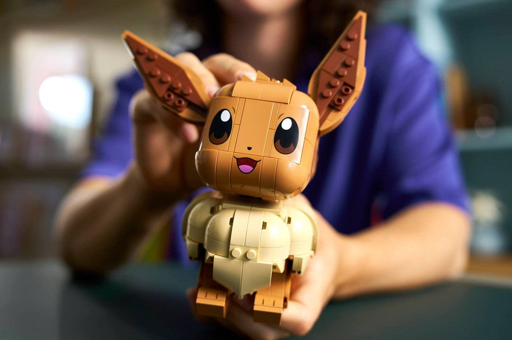 LEGO® Pokémon™ Eevee - Model Building Kit Gamer Merch (72151)